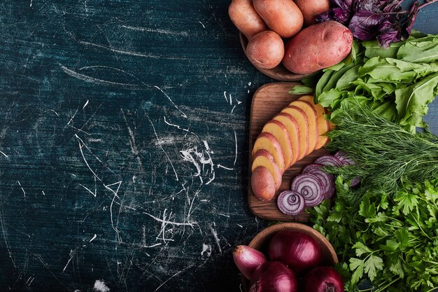 Jakie znaczenie ma sezonowość składników w codziennym gotowaniu?