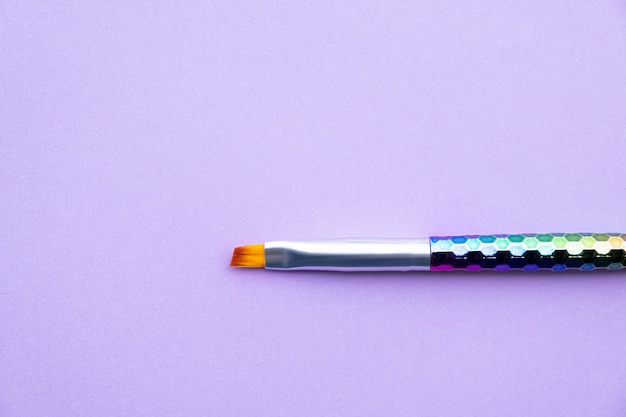 Jak wybrać idealny kolor do malowania mebli drewnianych w domu?